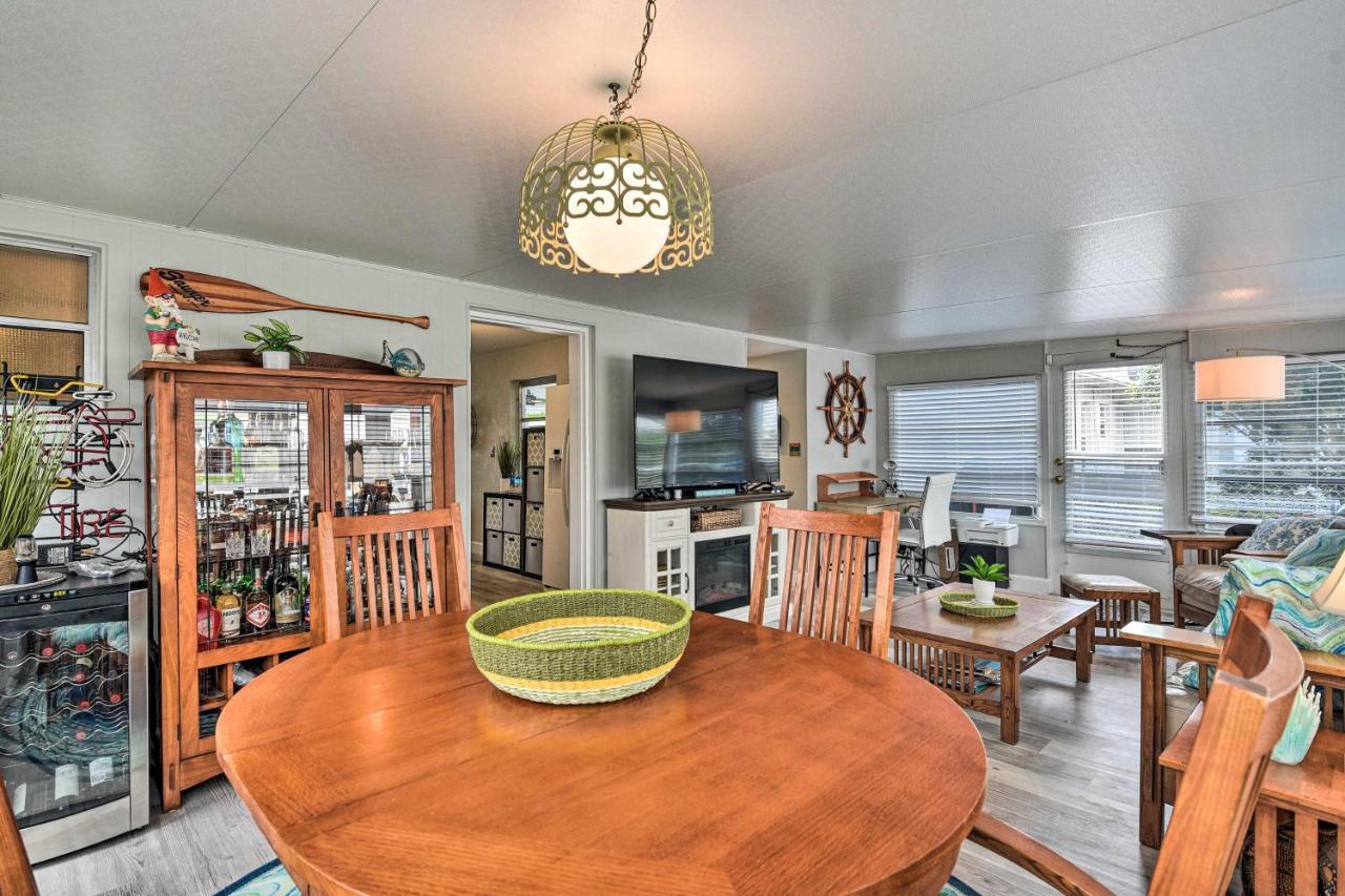 Pet-Friendly Ormond Beach Home With Fire Pit! Exterior photo